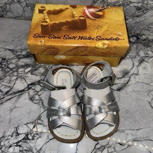 Sun San Saltwater Sandals Size 6 Silver NEW